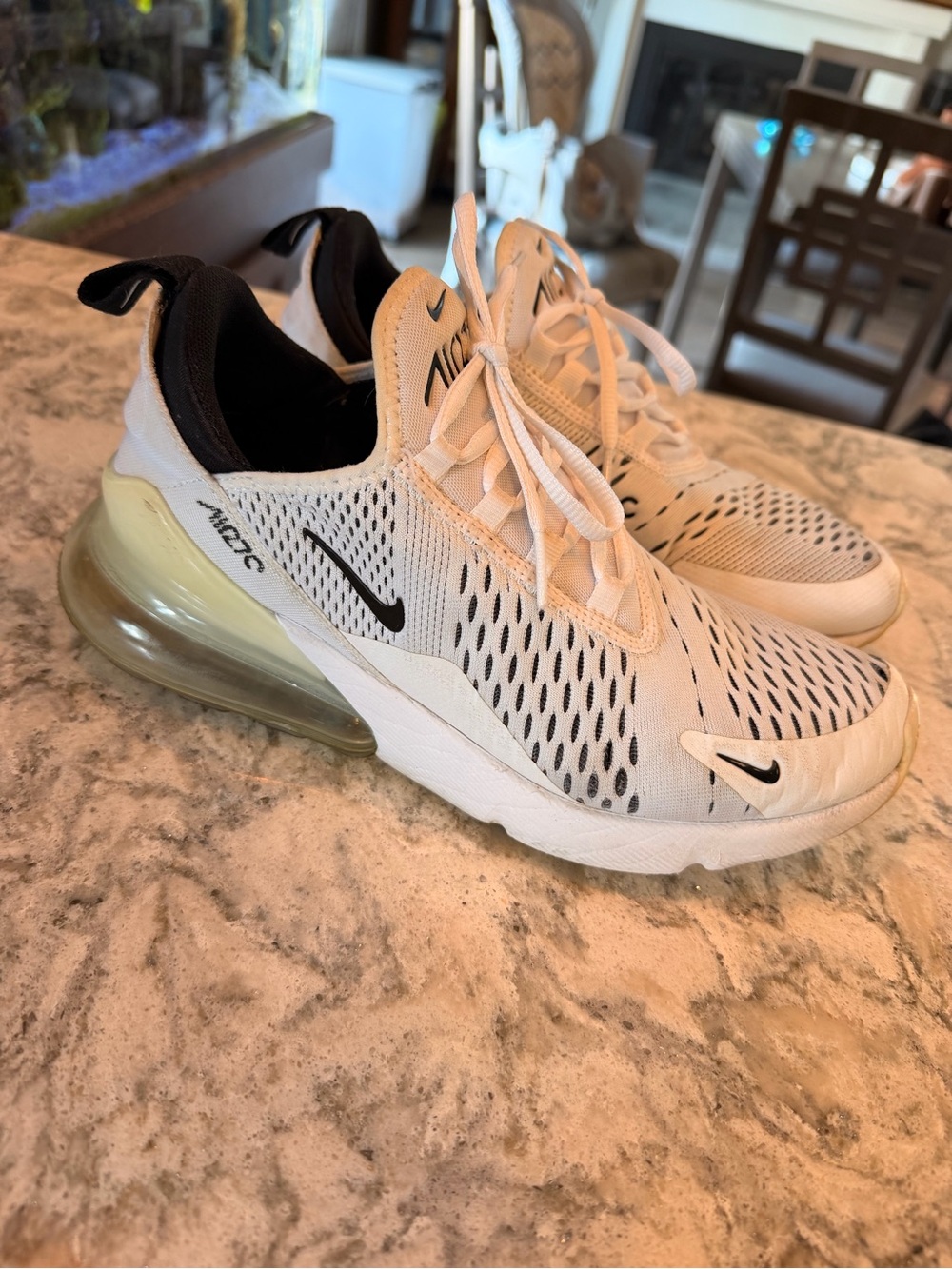 Women’s Nike Air 270 - White
